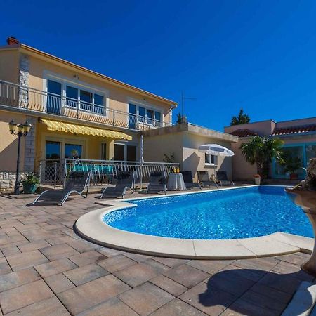 Holiday Home In Jadranovo 39278 Kültér fotó