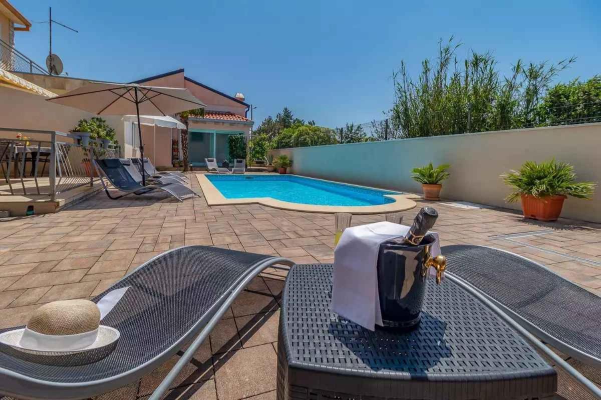 Holiday Home In Jadranovo 39278 Kültér fotó