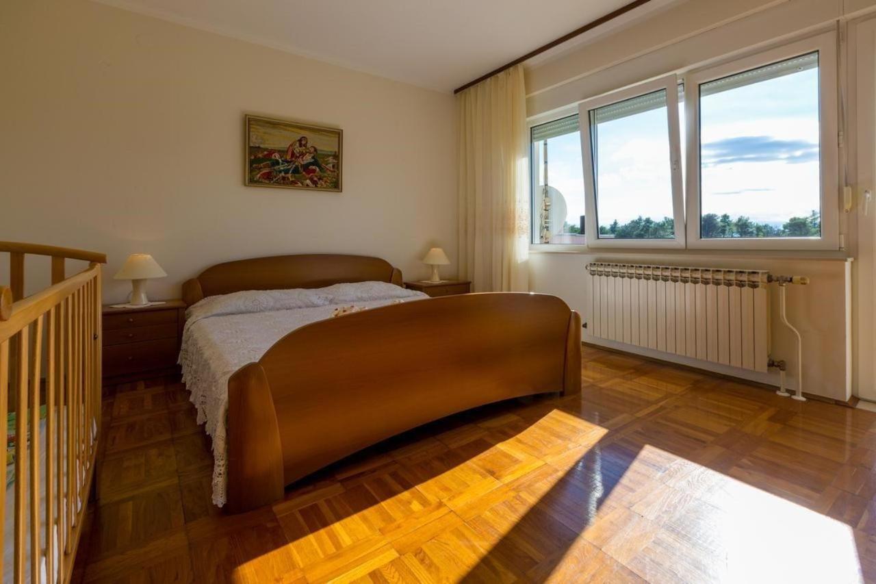 Holiday Home In Jadranovo 39278 Kültér fotó